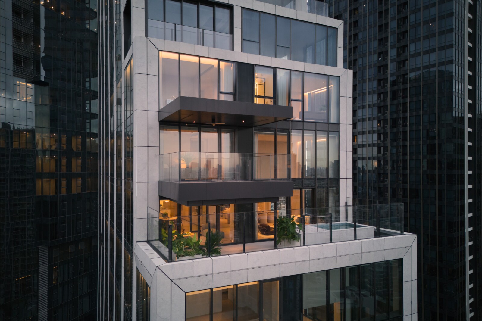 Scope Thonglor Triplex