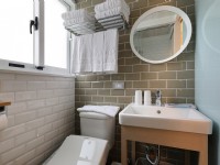 MINI HOTELS (台中火車站館)-大大四人房