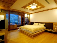 Full Moon Spa-