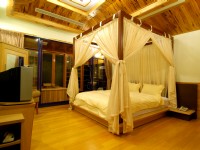 Full Moon Spa-