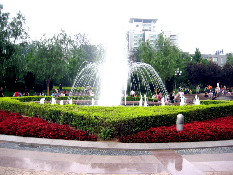 美麗園景 攝影：方盛文