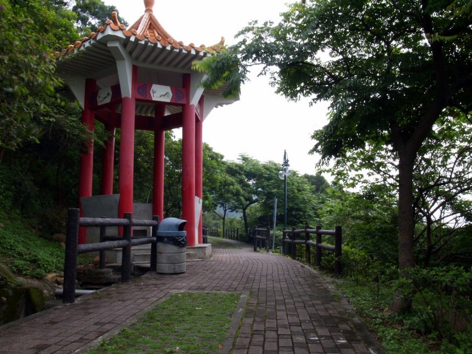 水碓觀景公園涼亭與步道 攝影：kavin