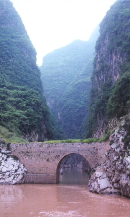 宜昌市西陵峽04 攝影：台灣中國旅行社