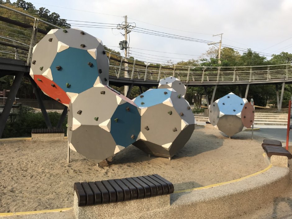 鰲峰山運動公園 攝影：Queeny