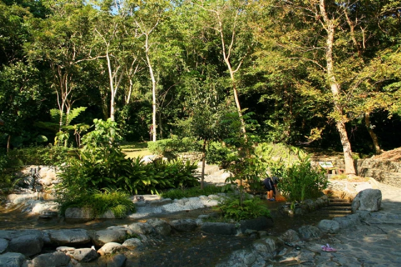 水流腳底按摩步道 攝影：老山羊部落格