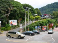溪谷溫泉餐廳林立<br/> 攝影：老山羊部落格