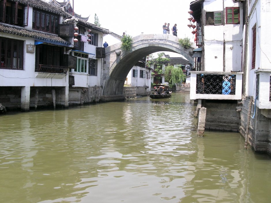 周莊-立體形橋樓 攝影：余燕玉