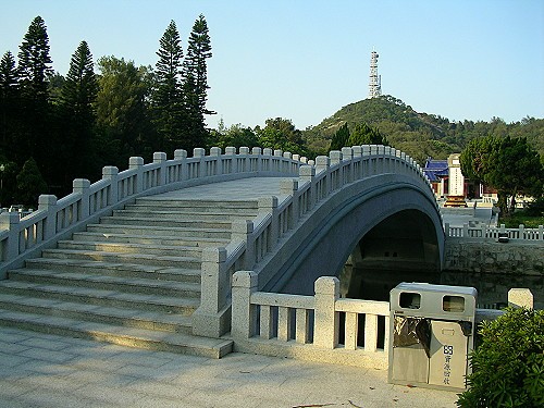 太武忠烈祠前拱橋~ 攝影：外婆的澎湖灣-離島行腳