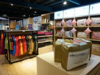販賣部<br/> 攝影：國王家族羽絨服飾觀光工廠