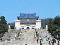 中山陵 入口<br/> 攝影：馮順