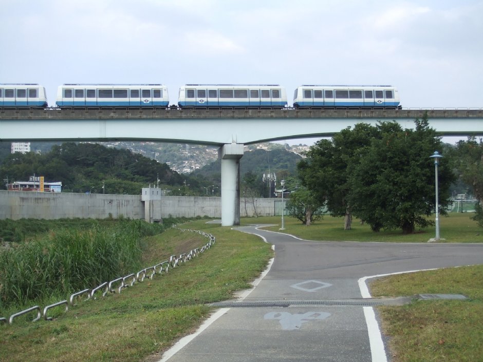 景美溪左岸 攝影：Lu