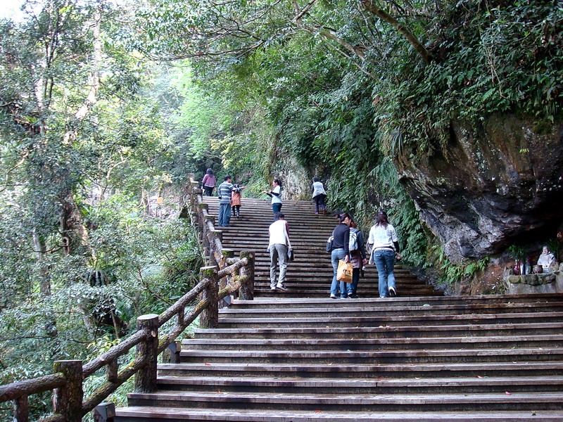 雲仙岩道 攝影：孫菽蔓