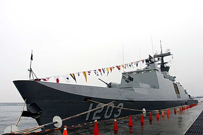1203西寧軍艦 攝影：陳銘祥