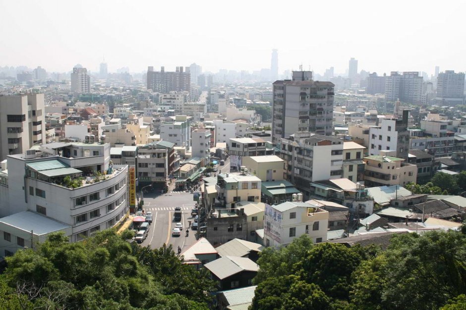 萬壽橋眺望高雄市區 攝影：老山羊部落格