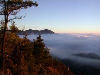 陽光慢慢露臉了~<br/> 攝影：阿英的登山小站