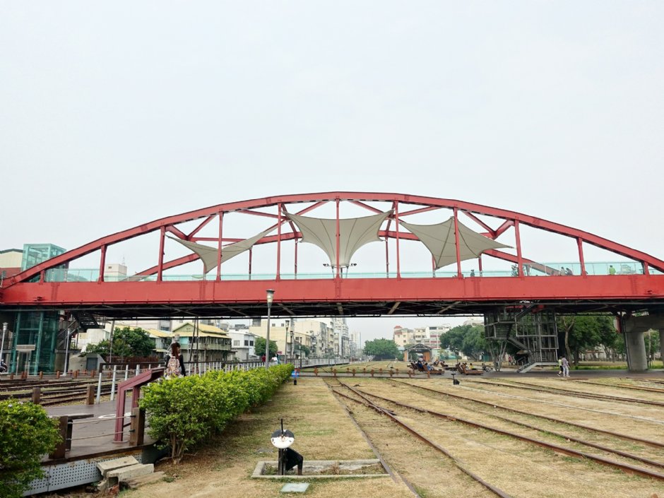 鐵道園區天空雲台 攝影：meiyin