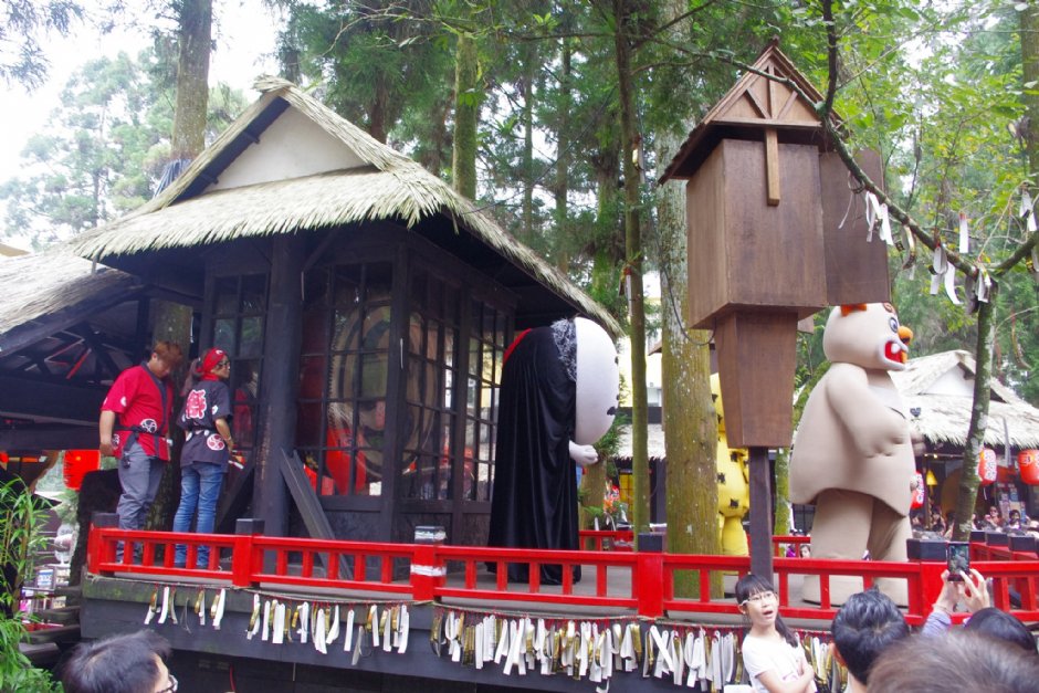 妖怪村吉祥物表演 攝影：Eva隨手拍