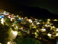 九份山城夜色迷人<br/> 攝影：Eva隨手拍