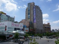 府中商圈<br/> 攝影：Eva隨手拍