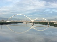 新月橋<br/> 攝影：Eva隨手拍