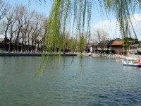 中國傳統建築和湖面的輝映顯得更加迷人<br/> 攝影：林錦萍