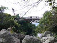 羅山瀑布觀景拱橋<br/> 攝影：旅遊王攝影組