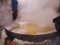 製鹽滷水-01<br/> 攝影：星盟旅行社