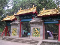 軒轅廟中牌樓<br/> 攝影：林明德