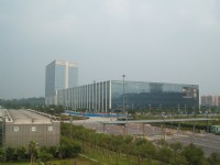 周邊新建築<br/> 攝影：沈必昇