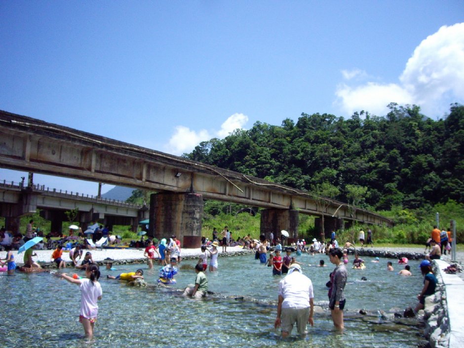 東岳湧泉 攝影：Eva隨手拍