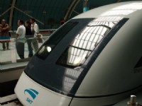 上海磁浮列車<br/> 攝影：簡時強