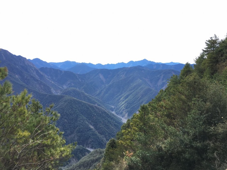 群山風光 攝影：Lu