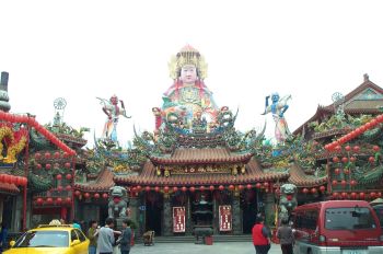 廟前 攝影：郭香妙