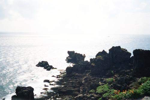 閃爍金光的海浪 攝影：sabrina異想世界