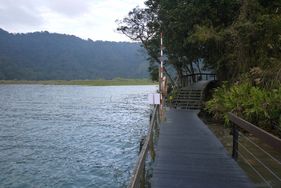 水蛙頭步道旁的大竹湖 攝影：旅遊王攝影組