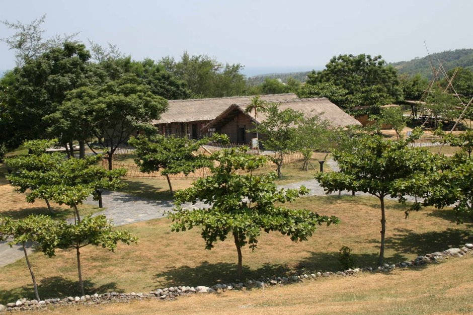 阿美族民俗村內的建築 攝影：老山羊部落格
