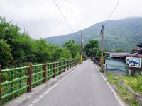 公園旁的自行車道<br/> 攝影：Eva隨手拍