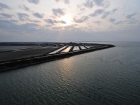 俯瞰七股潟湖<br/> 攝影：照片來源_雲嘉南濱海國家風景區管理處