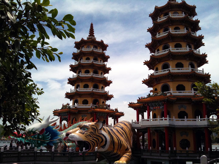 龍虎塔 攝影：旅遊王攝影組