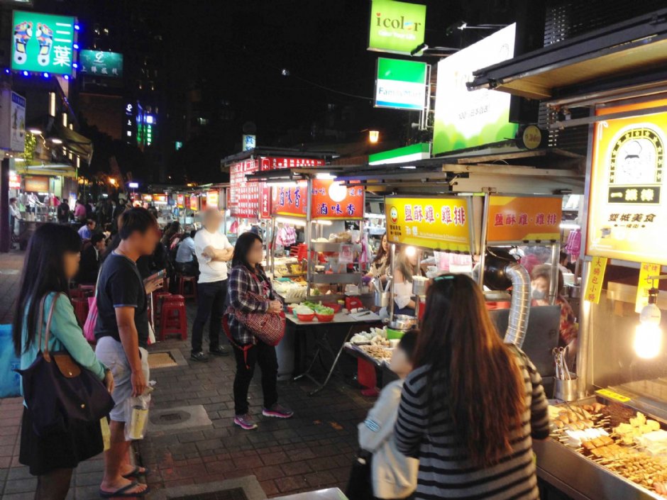 雙城街夜市 攝影：陳皮梅
