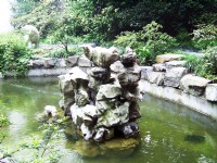 虎跑泉-石英砂岩造景池<br/> 攝影：方盛文