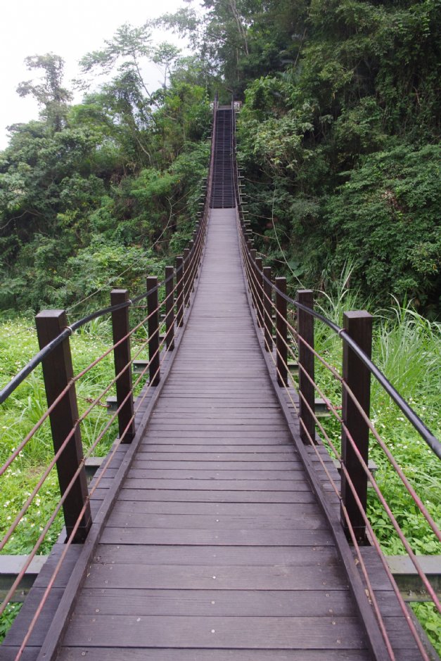 峭壁步道 攝影：Eva隨手拍