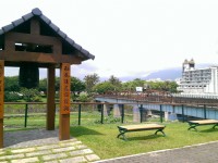 和平鐘與曙光橋<br/> 攝影：Eva隨手拍