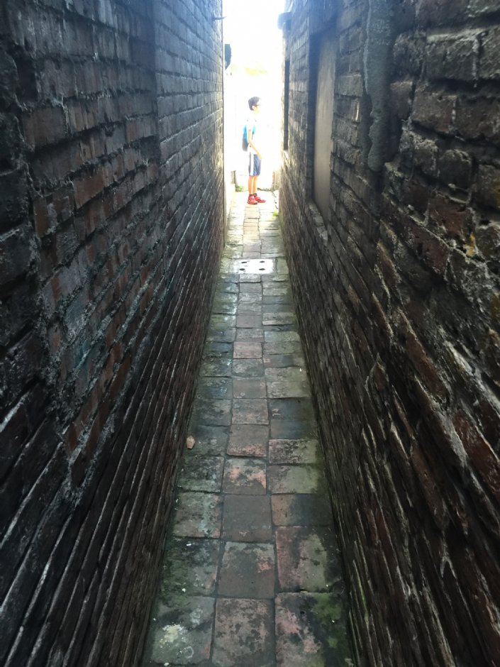 鹿港摸乳巷 攝影：旅遊王攝影組