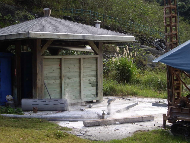 親水公園的溫泉源頭 攝影：老山羊部落格