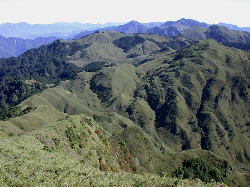 眺望群山 攝影：阿英的登山小站