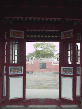 門外 攝影：郭香妙