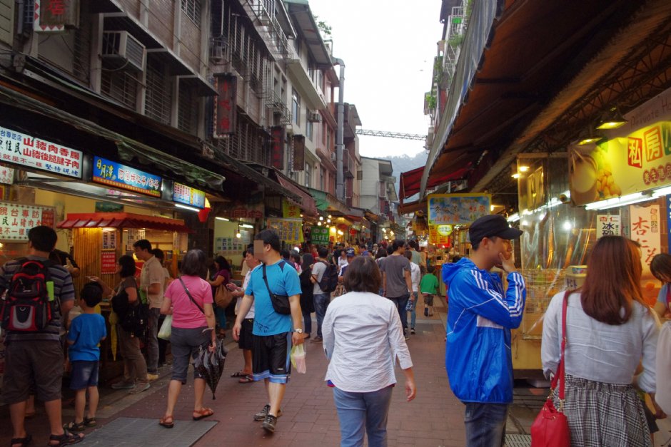 烏來商店街 攝影：Eva隨手拍