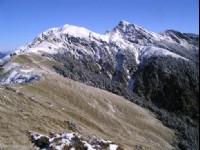 白雪覆蓋的山頭<br/> 攝影：林文智