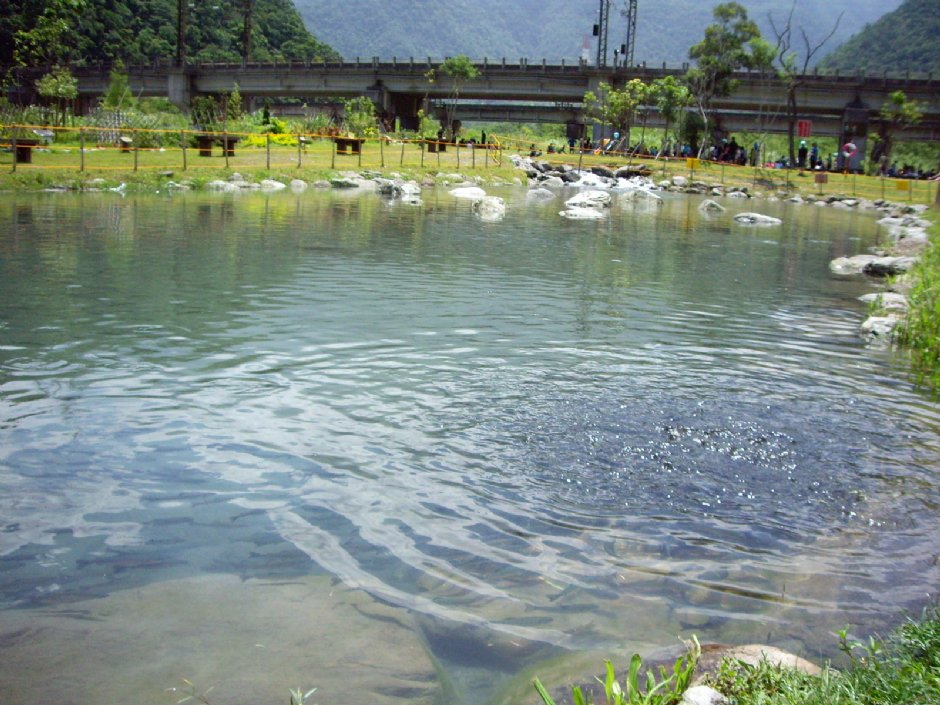 東岳湧泉 攝影：Eva隨手拍